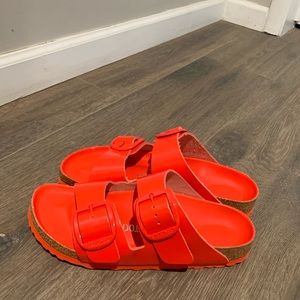 Arizona Big Buckle Slide Sandal (Women). Size 39, L8. High Shine Tomato